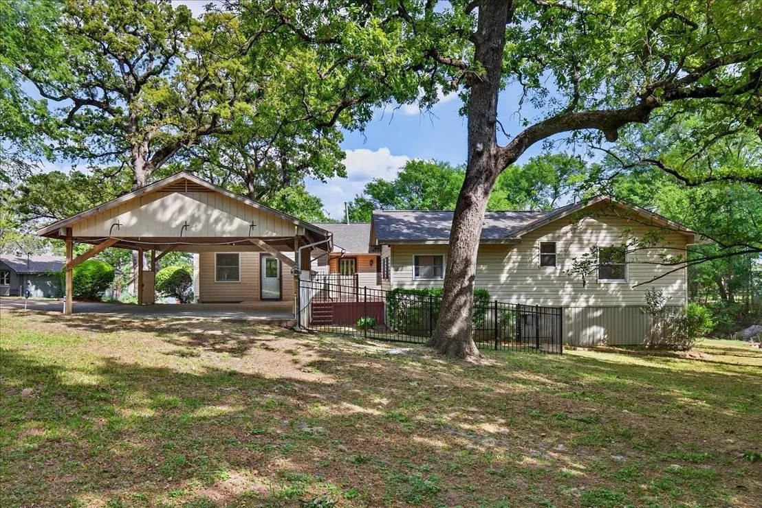 Photo of 102 Summerall Drive