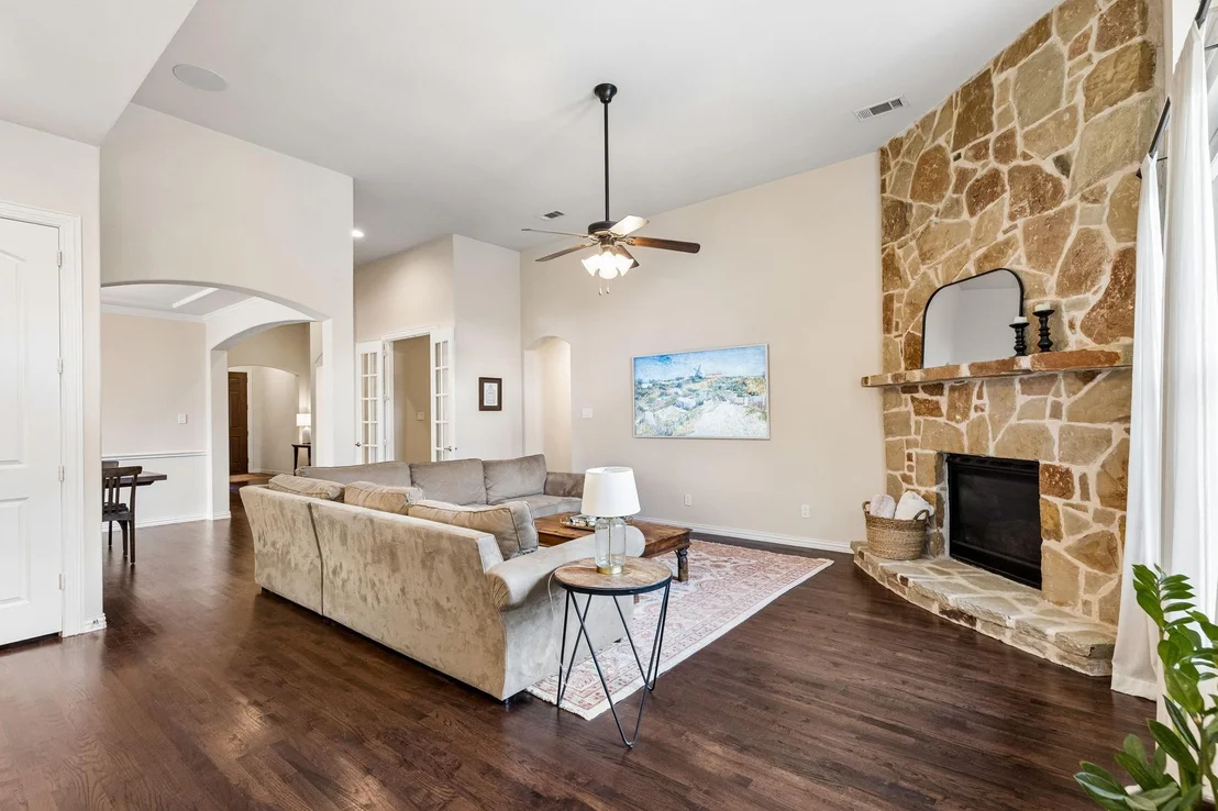Photo of 400 Komron Court