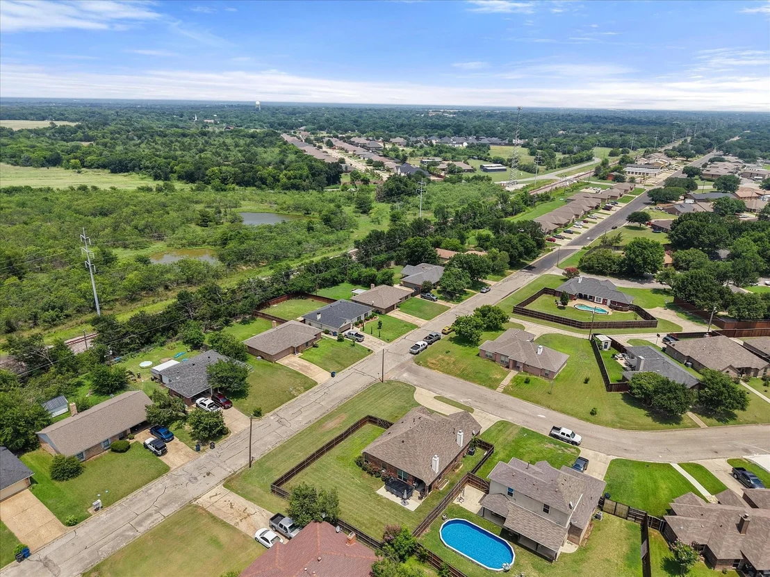 Photo of 1815 Clearbrook Lane