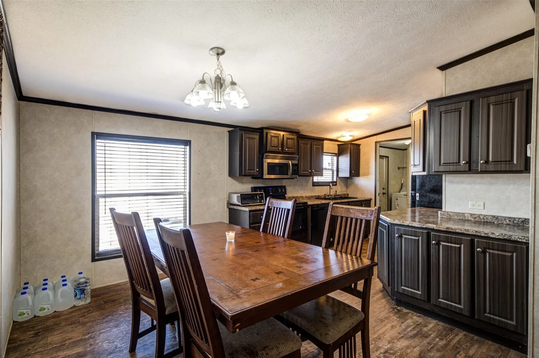 Photo of 1420 County Road 4522