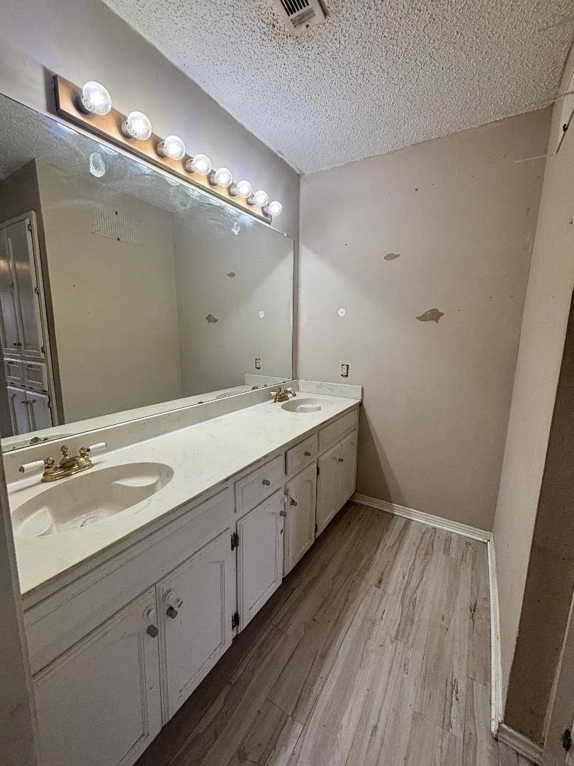 Photo of 1107 Rimcrest Drive