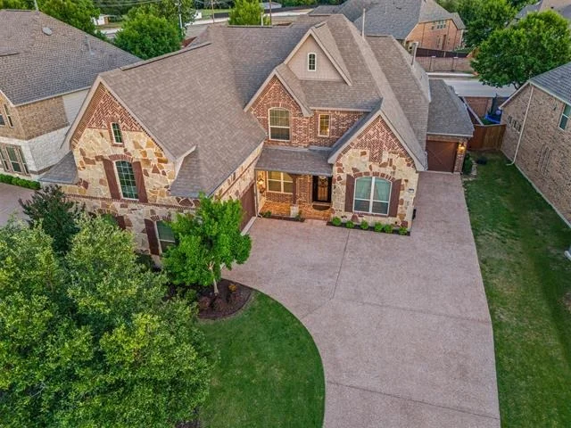 Photo of 2812 Waverley Drive
