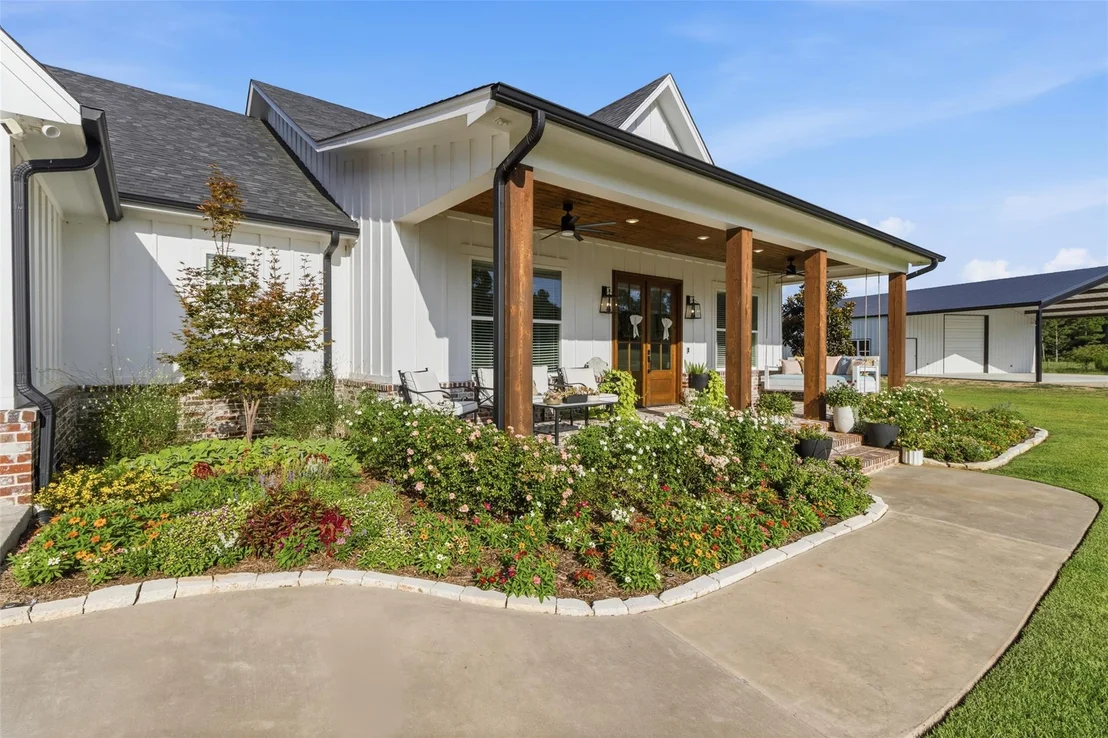 Photo of 317 Private Road 4351