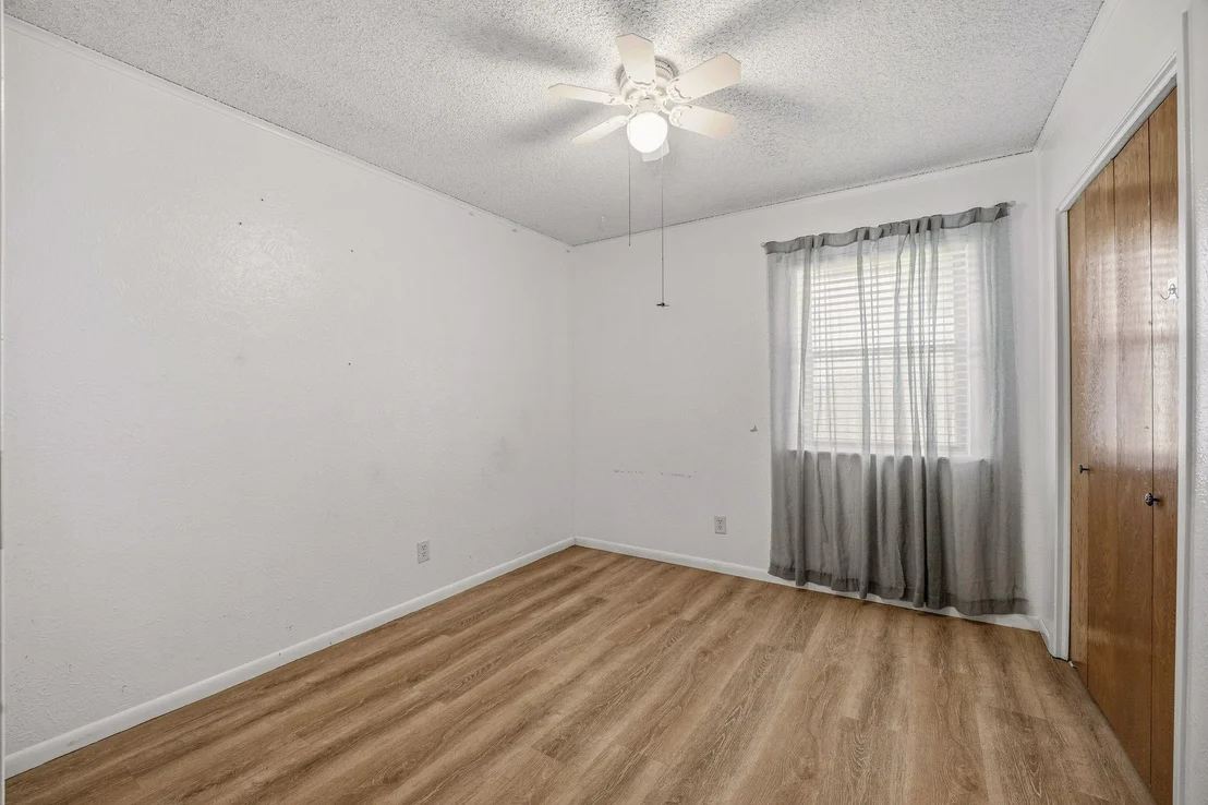 Photo of 621 County Road 484