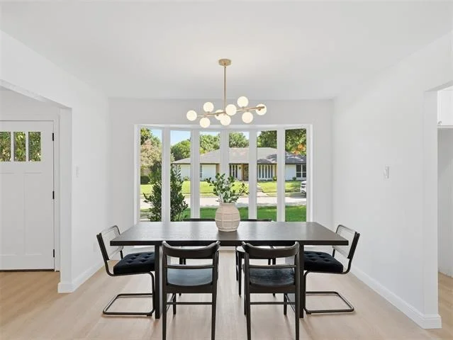 Photo of 2369 Claridge Circle