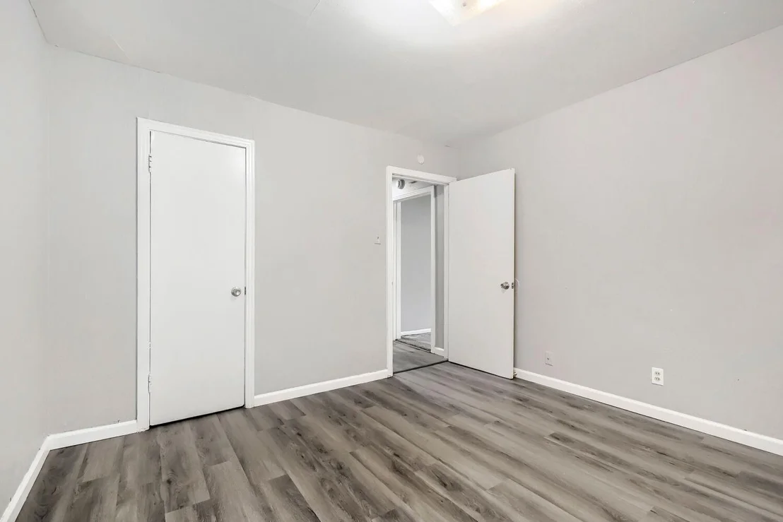 Photo of 1420 Bennett Drive