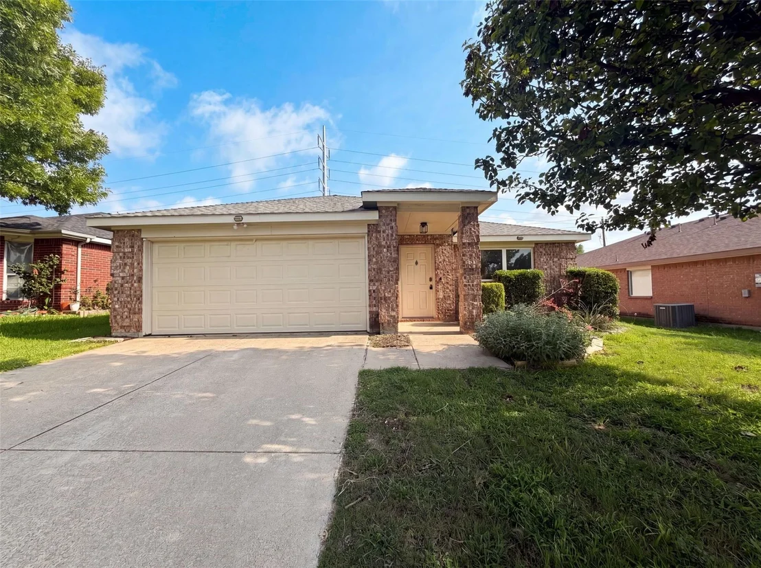 Photo of 2324 Glenhaven Drive