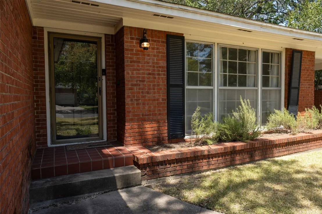 Photo of 3807 Huaco Lane