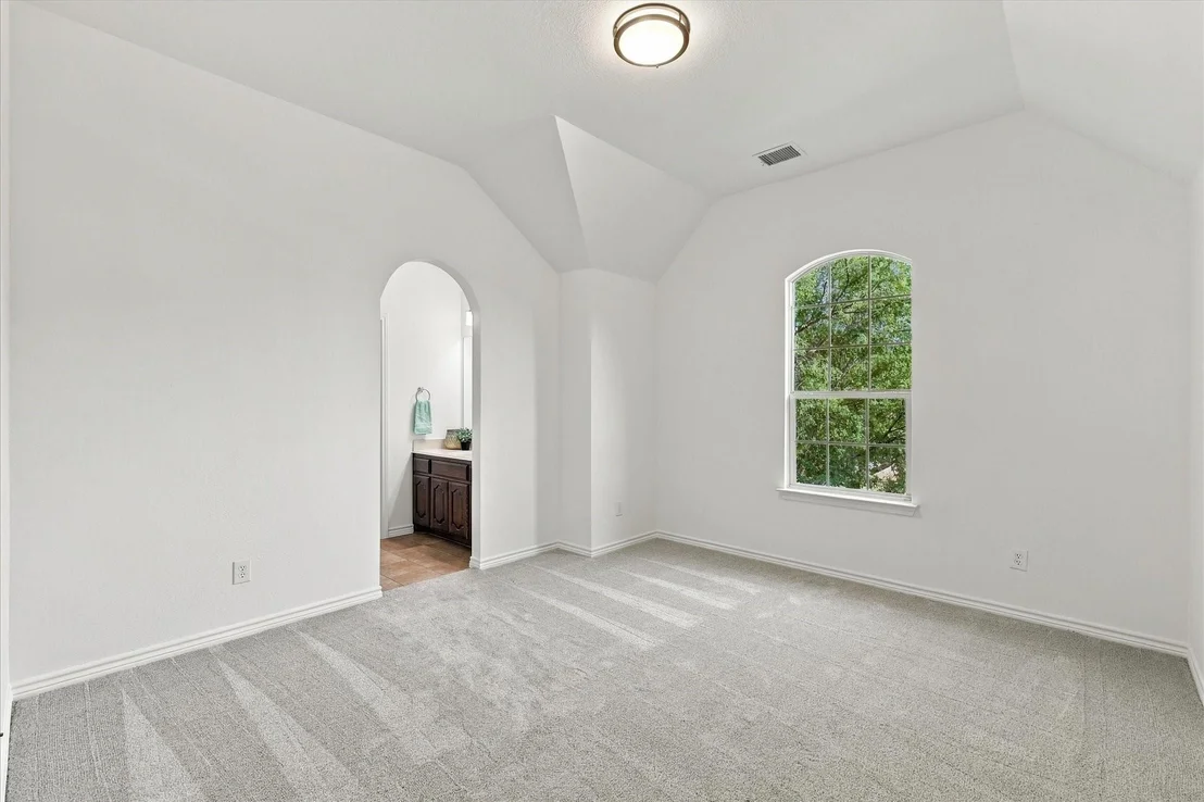Photo of 1329 Bateman Lane