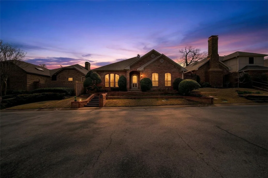Photo of 504 Hyde Park Drive