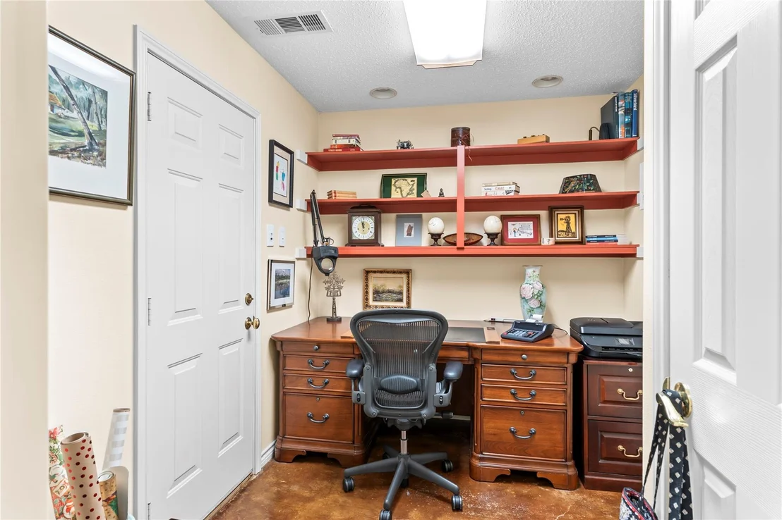 Photo of 16022 Chalfont Circle