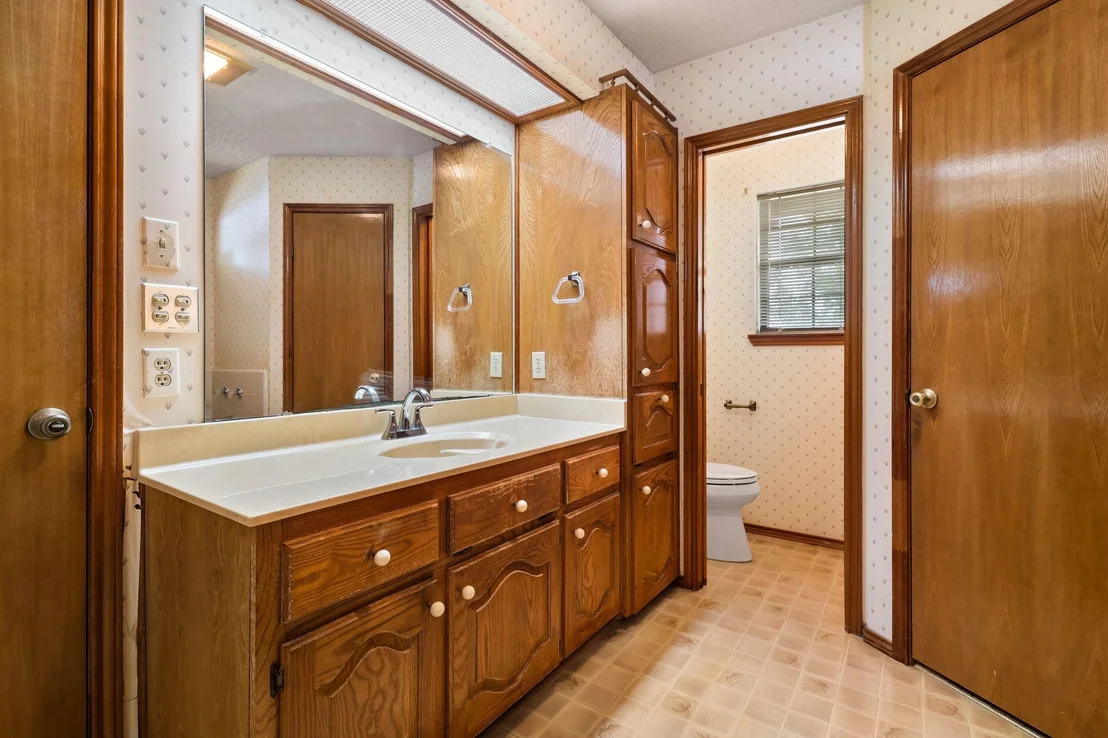 Photo of 502 Celeste Drive