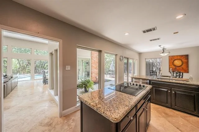 Photo of 1406 Riverview Drive