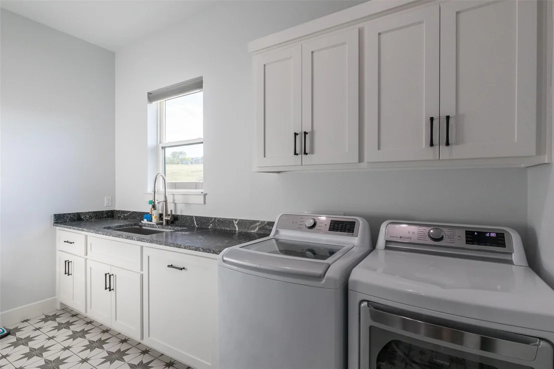 Photo of 8250 Drovers Lane