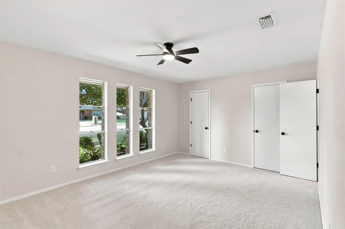 Photo of 1905 Midcrest Drive