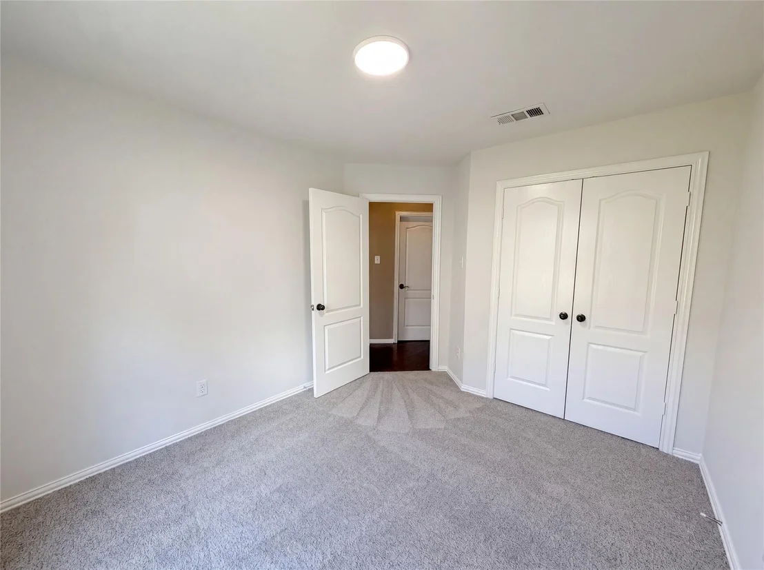 Photo of 525 Hidden Oak Lane