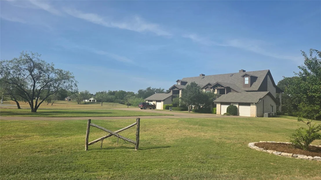 Photo of 23039 Prairie Drive