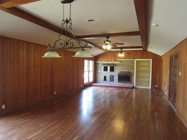 Photo of 3300 Oakridge Lane