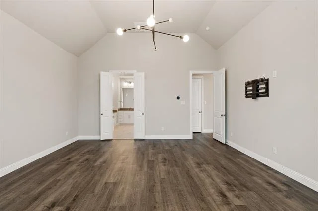 Photo of 1701 Deerwood Lane