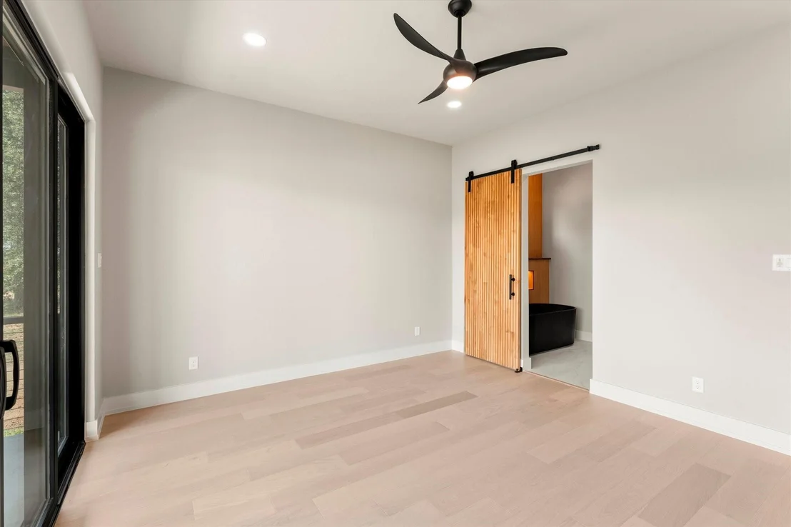 Photo of 2565 Groves Court