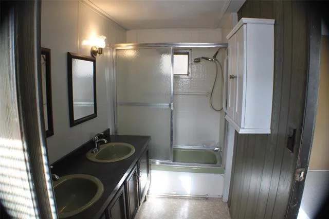Photo of 5233 Sam Houston