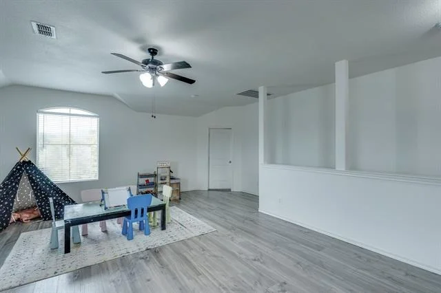Photo of 616 Cameron Way