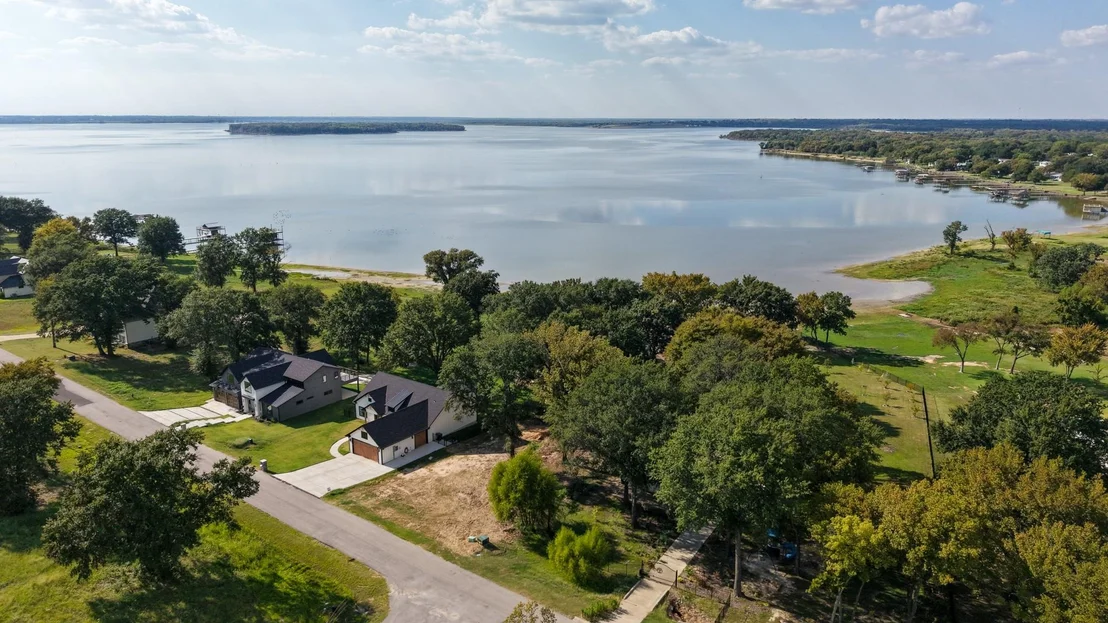 Photo of 1520 Shoreline Drive