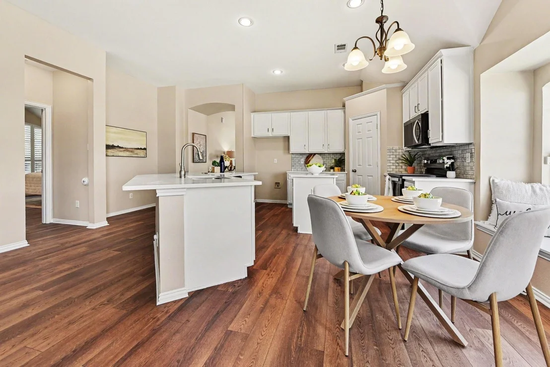 Photo of 401 Stonebridge Circle