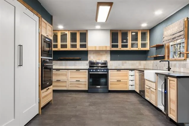 Photo of 2208 Lake Ridge Circle