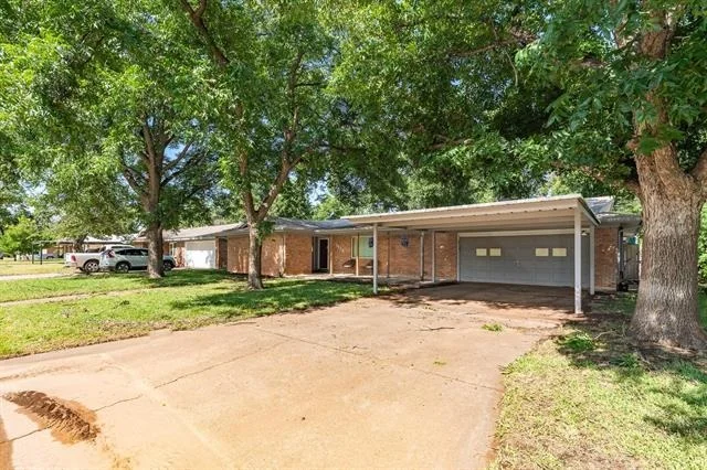 Photo of 1638 Glendale Drive