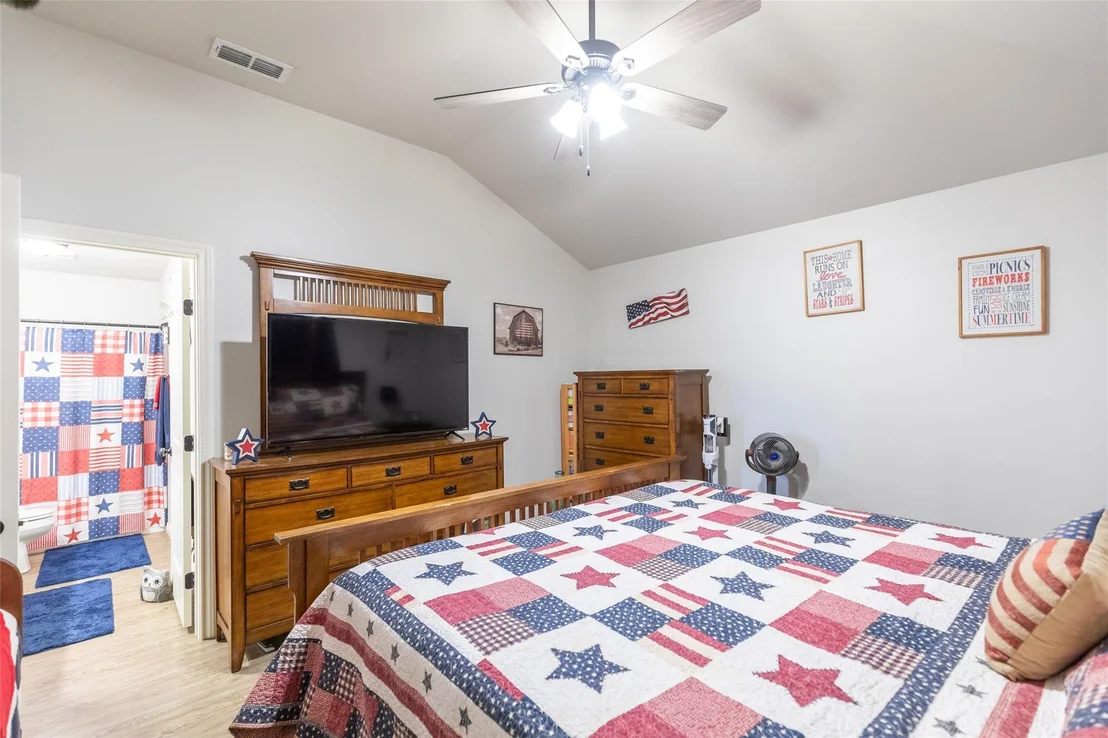 Photo of 194 Waterloo Drive