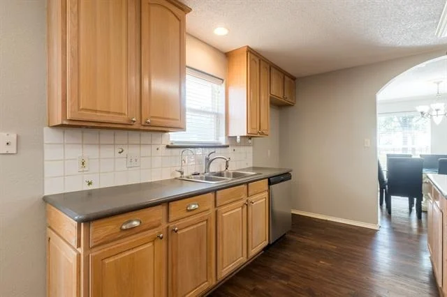 Photo of 4270 Rendon Road
