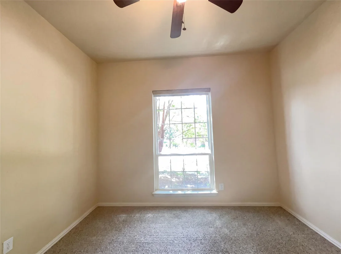 Photo of 2400 Creekview Drive