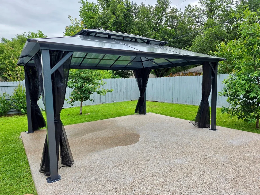 Photo of 520 Red River Road