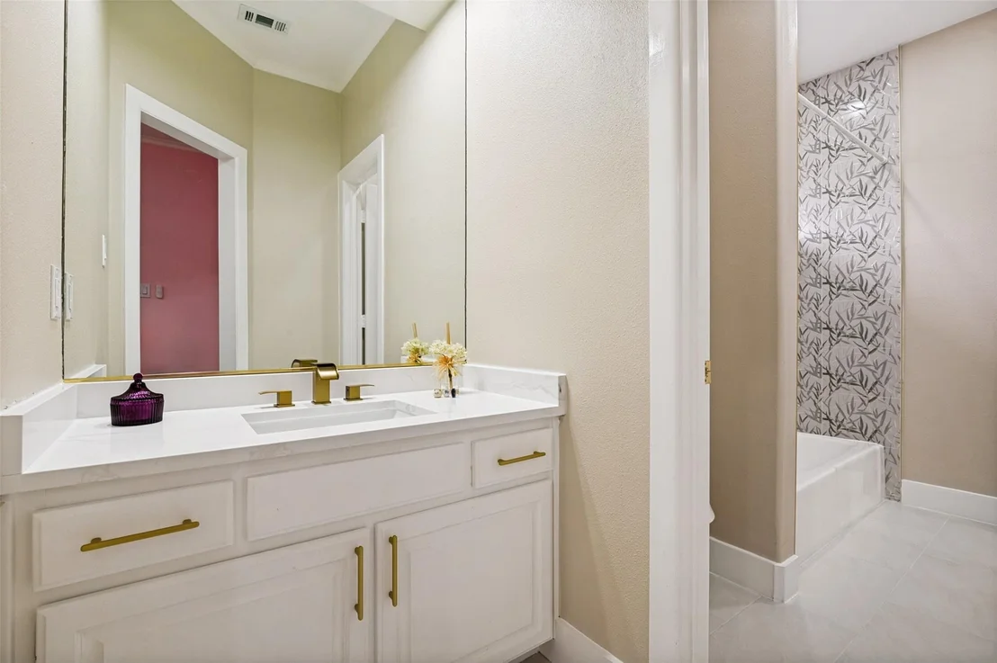 Photo of 1417 Wyndmere Drive