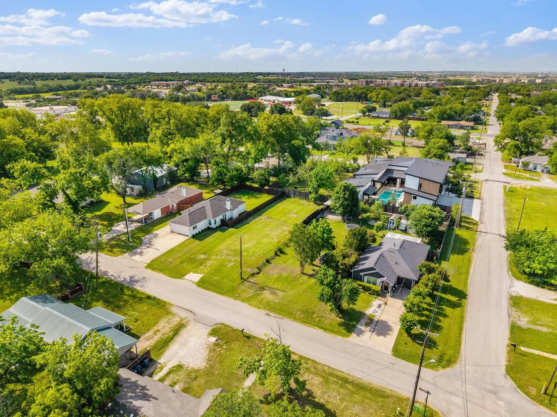 Photo of 405 E Maple Street