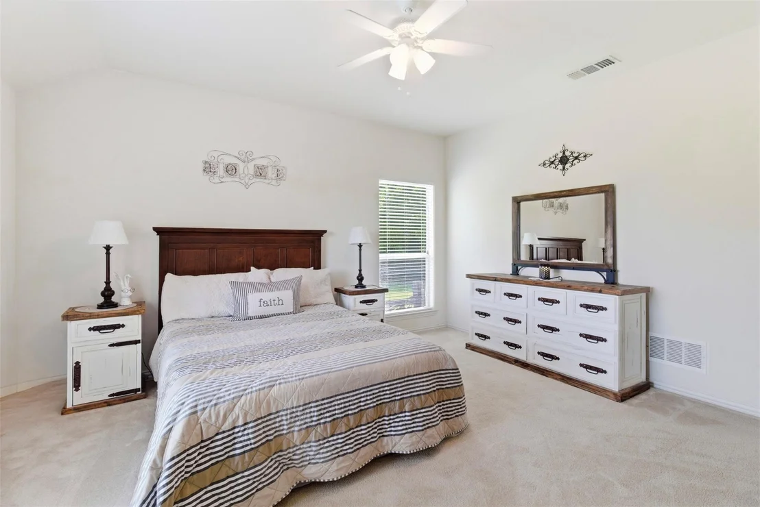 Photo of 2725 County Road 494