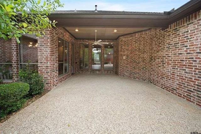 Photo of 614 Tryon Court