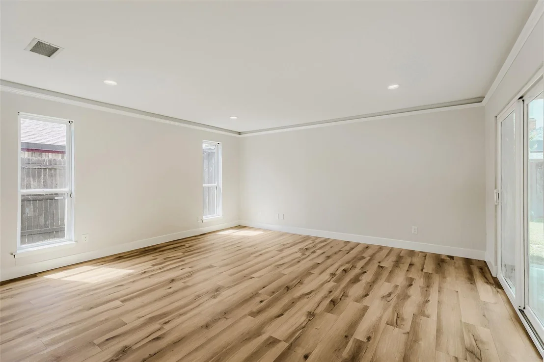 Photo of 3421 Cross Bend Road