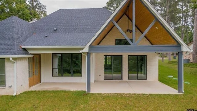 Photo of 221 Brookside Drive