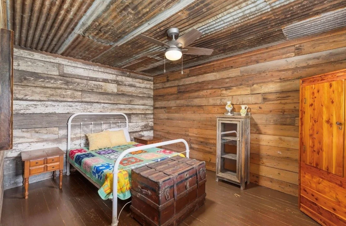 Photo of 3296 Campbell Trail