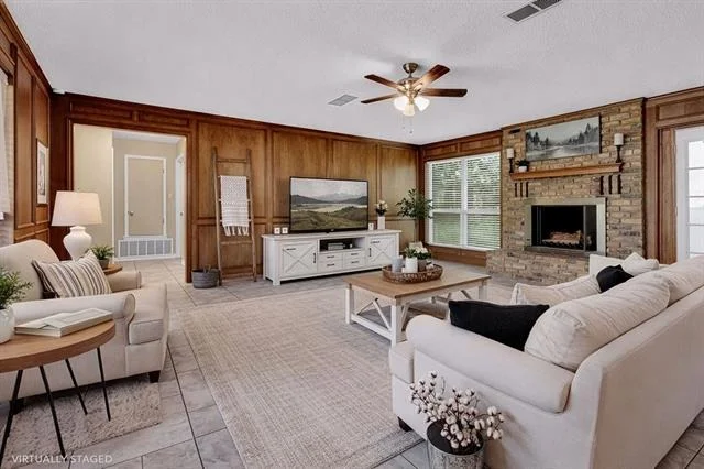Photo of 216 Treetop Lane