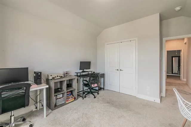 Photo of 838 Mildren Lane