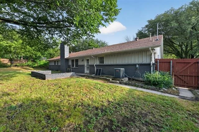 Photo of 2403 Robin Circle