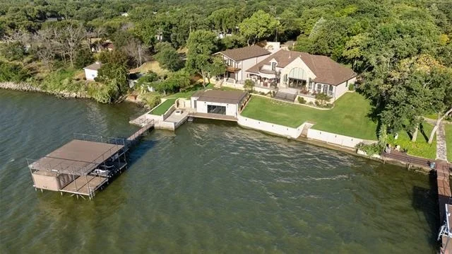 Photo of 12210 Lake Forest Drive