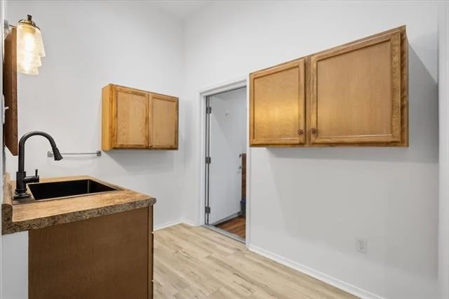 Photo of 6990 Pin Oak Road