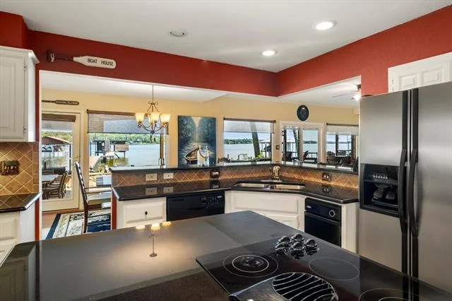 Photo of 169 Deer Island Road