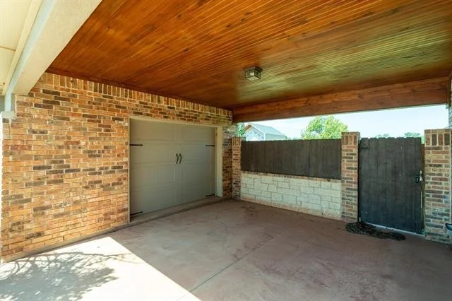 Photo of 302 Southwind Circle