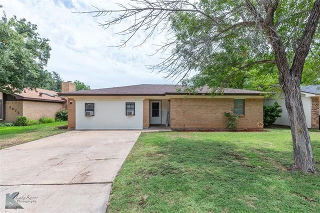 Photo of 3701 Varsity Lane