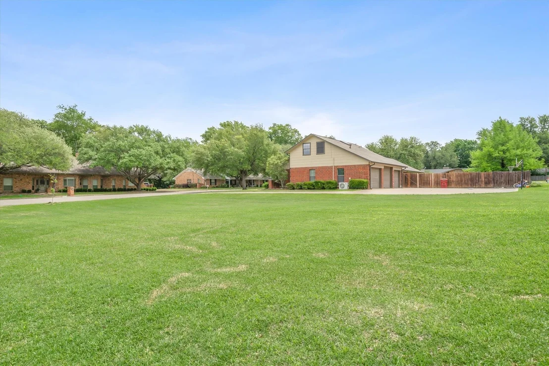Photo of 163 Granada Square